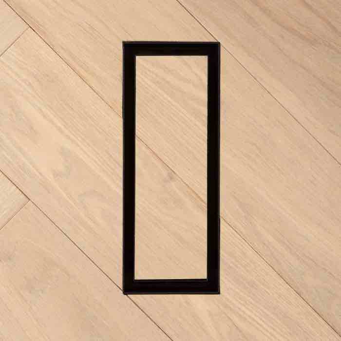 Aria 4"x10" Flush Mount Black Vent Cover